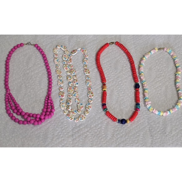 The Unbranded Brand Jewelry - Retro Vintage Y2K Necklaces Jelwery Beaded, Lot Of 4 Peices Costume Jewelry